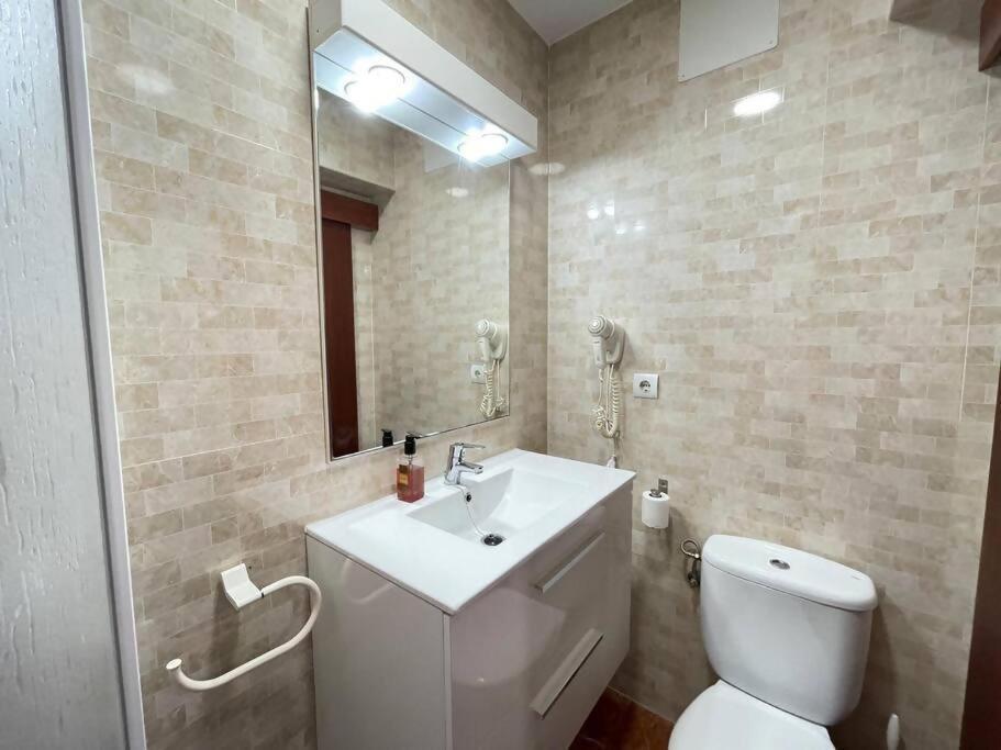 Estudio Miramar. Primera linea playa. Amazing views! Benalmadena Bagian luar foto