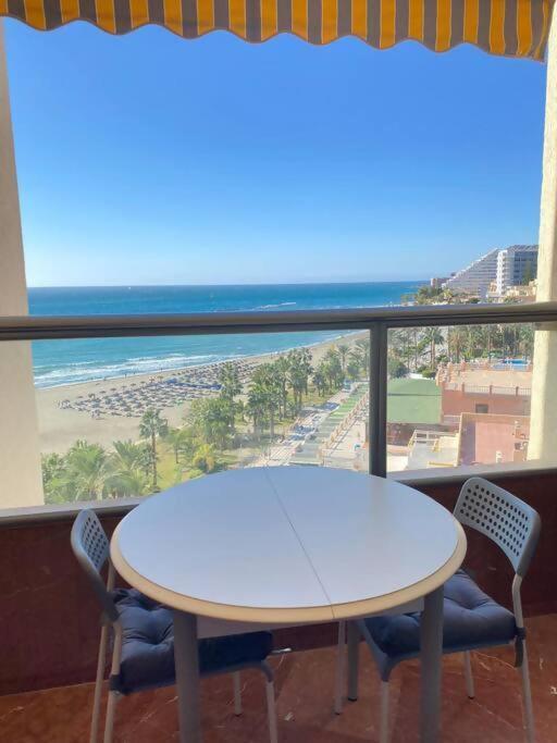 Estudio Miramar. Primera linea playa. Amazing views! Benalmadena Bagian luar foto